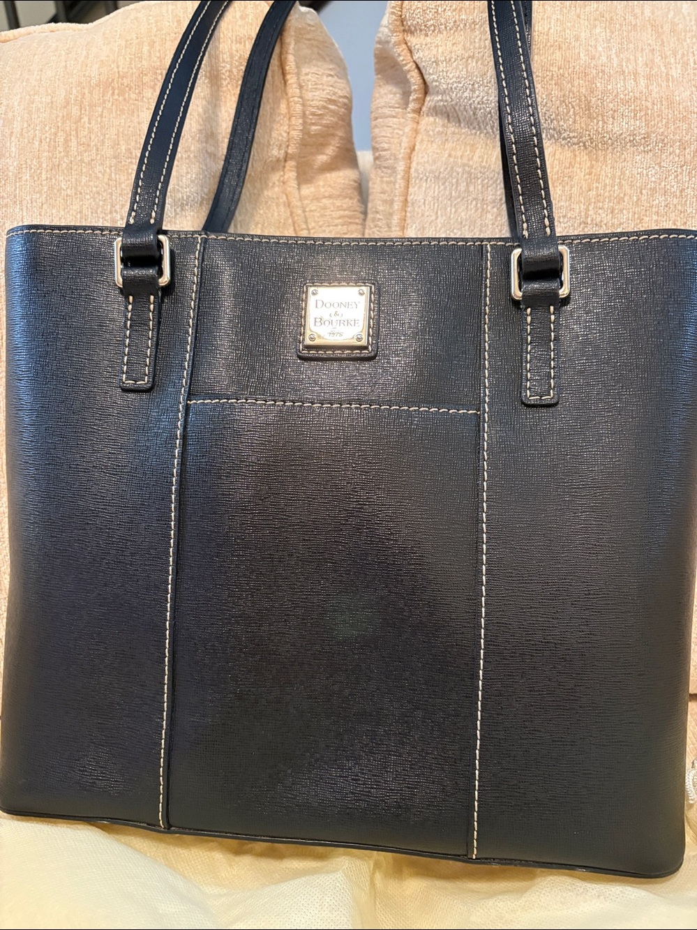 Dooney & Bourke Black Leather Tote Bag - Picture 3 of 16